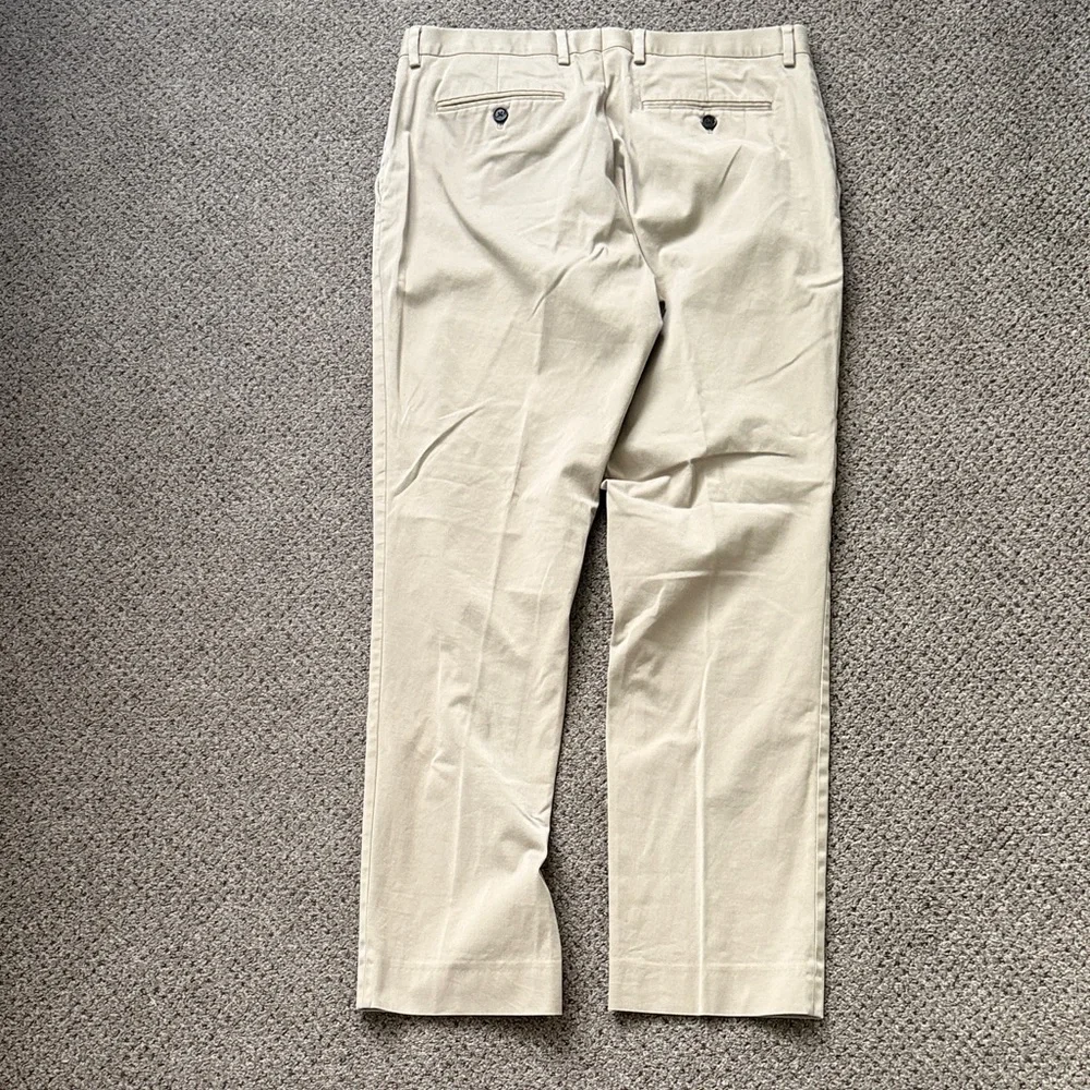 Banana Republic 33x32 Men's Tan Chinos
